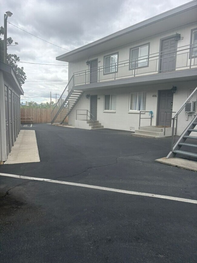 Building Photo - 408 Highland Ave Unit 1