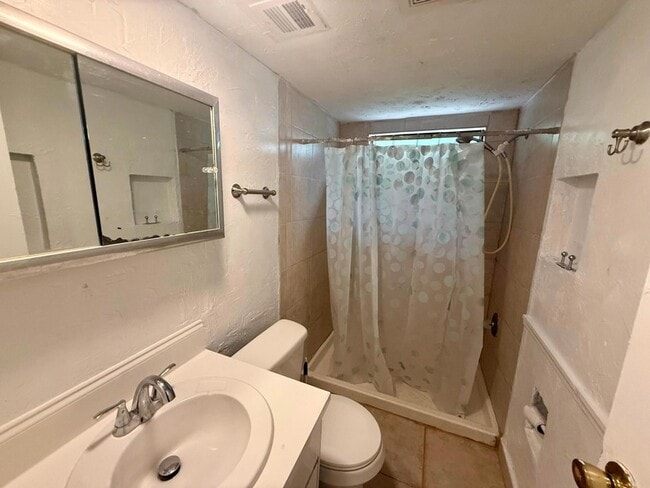 Photo - 4870 Canal Rd