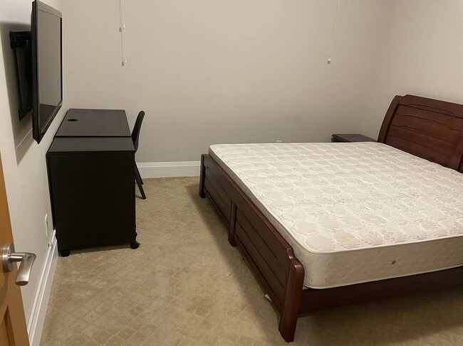 Photo - 2455 18th Av W