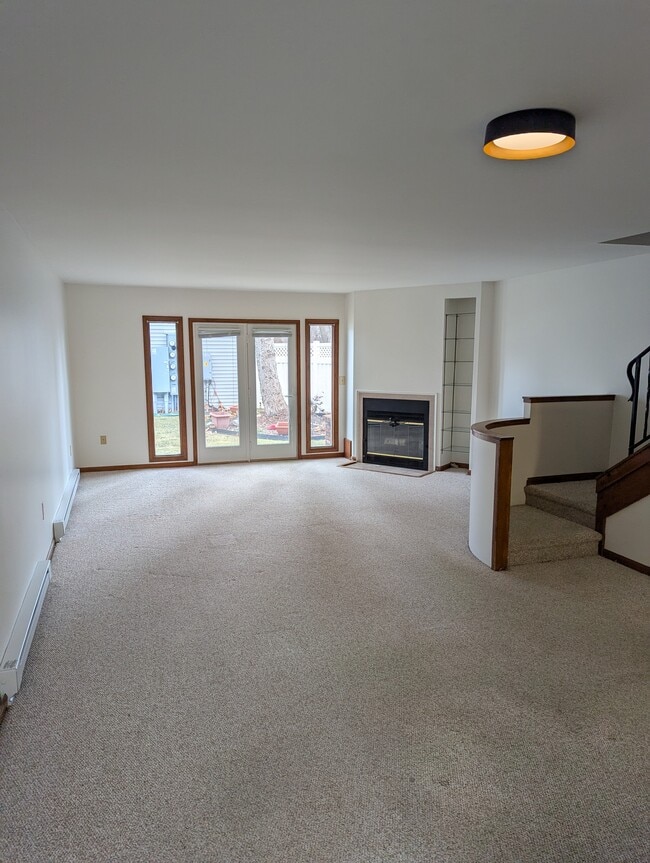 Photo - 9 Edgewater Estates Unit 9 Edgewater