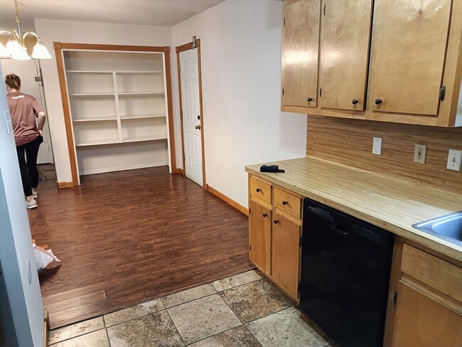 Building Photo - 125 Thomas St