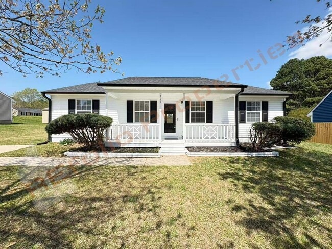 Photo - 703 Larchwood Dr