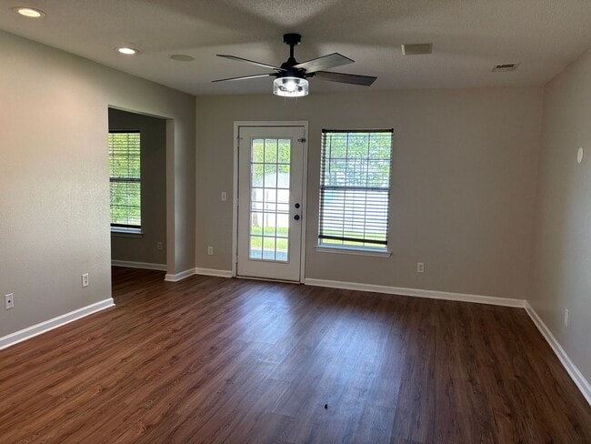 Photo - 116 Wax Myrtle Ct