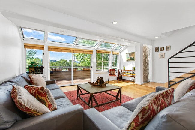 Photo - 100 N 8th St Unidad 29