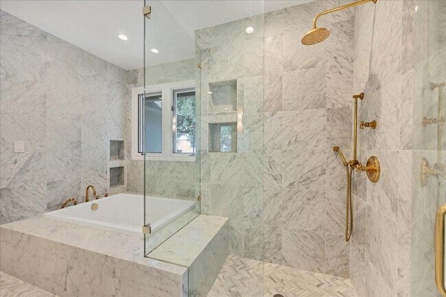 Photo - 1508 Marshall Ln