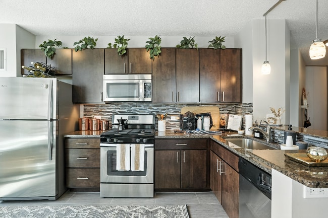 Photo - 355 E Ohio St