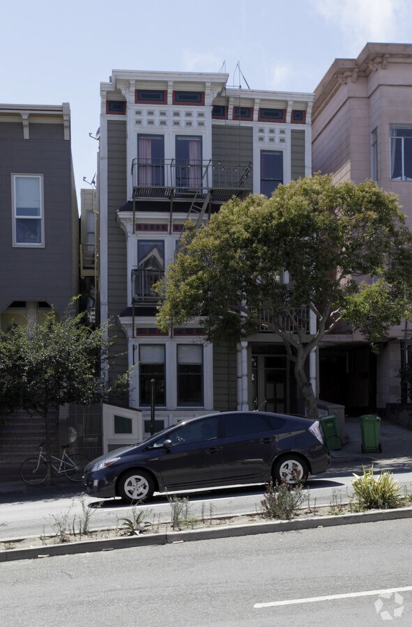 Photo - 1426-1428 Guerrero St