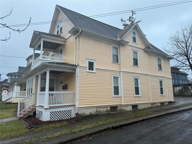 Photo - 9 Minden Ave Unit 1