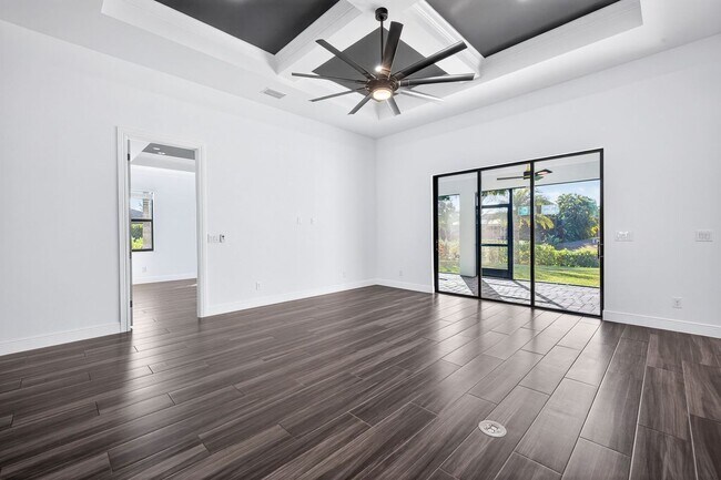 Photo - 332 SW 26th St