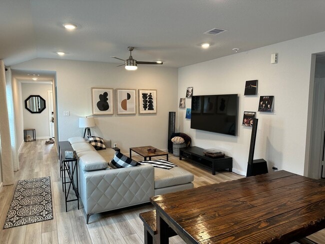 Photo - AUGUST MOVE IN! Beautiful Midtown Reserve 3 Bedroom Home For Lease