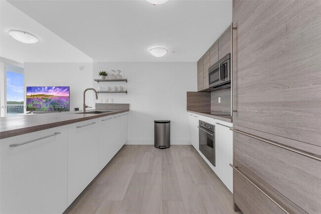 Photo - 400 Sunny Isles Blvd Unit 419