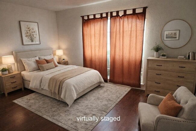 Photo - 212 Cambridge Dr