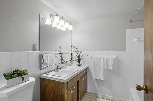 Photo - Imperial Heights Apartments