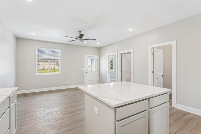 Photo - 105 Meadowbrook Dr