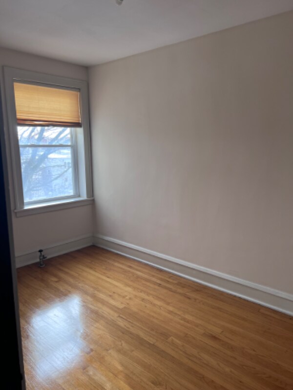 Photo - 2463 W Ainslie St Unit 8