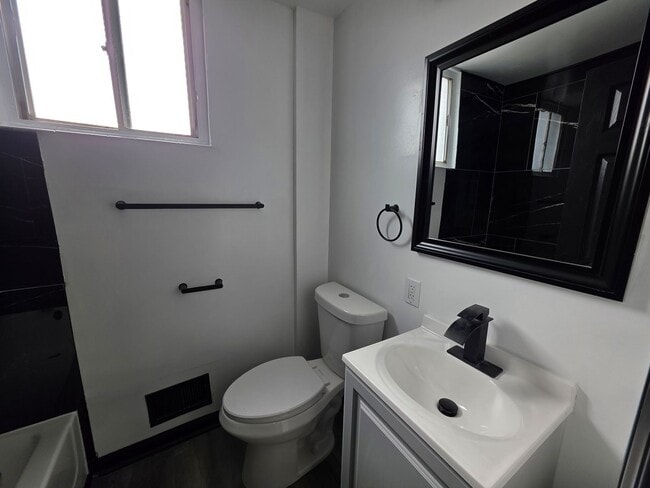 Photo - Fully Updated 3 bedroom 1 bath house for in the South Side Slopes!