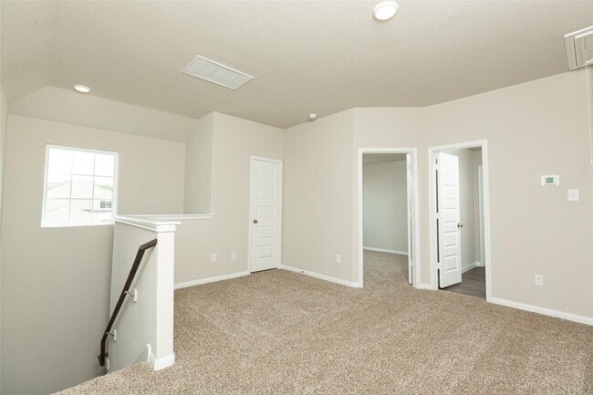 Photo - 2906 Briggs Dr