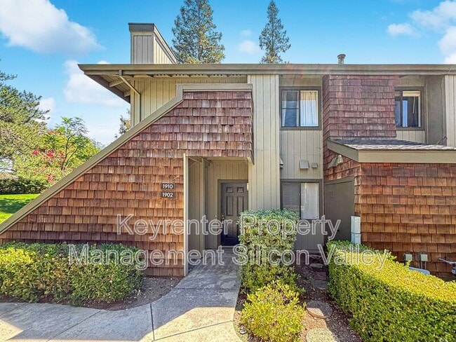 Building Photo - 1902 La Terrace Cir Rental