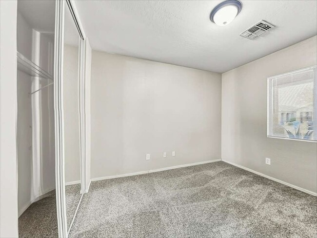 Photo - 6045 W Southgate Ave