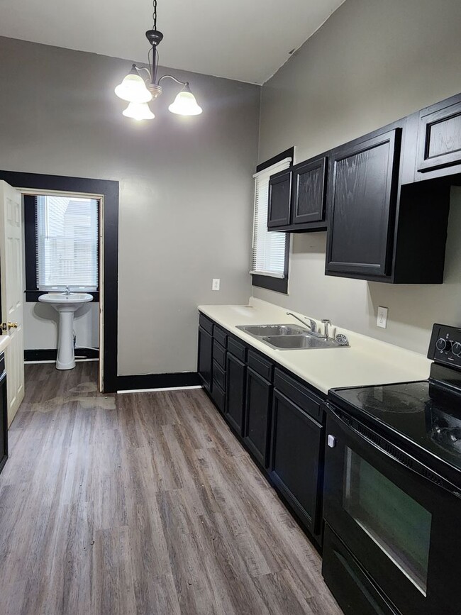 Photo - 2 Bedroom 1 bath duplex