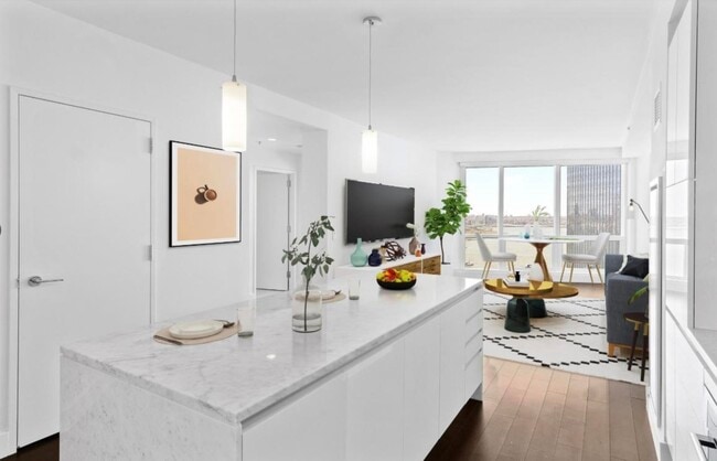 Building Photo - 77 Hudson St Unit 4307