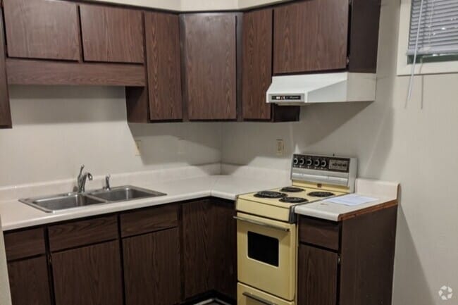 Building Photo - 2116 Olive St Unit 1 Rental