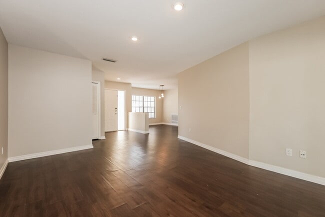 Photo - 5337 Northdale Blvd