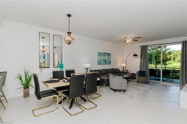6039 Ellerston Wy