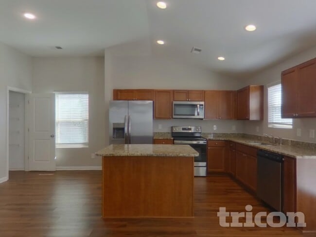 Photo - 711 Tallaran Rd