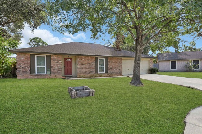 14102 Sylvia Dr