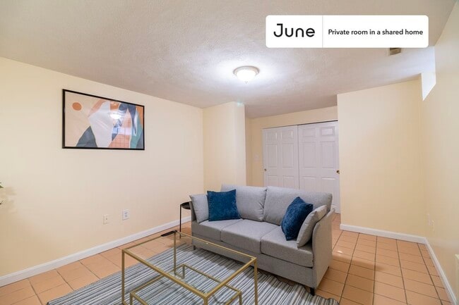 Photo - Room in Shared 3 bed/2 bath home Unit C