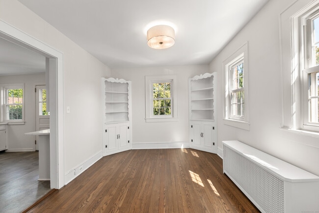 Photo - 196 Woodrow Ave