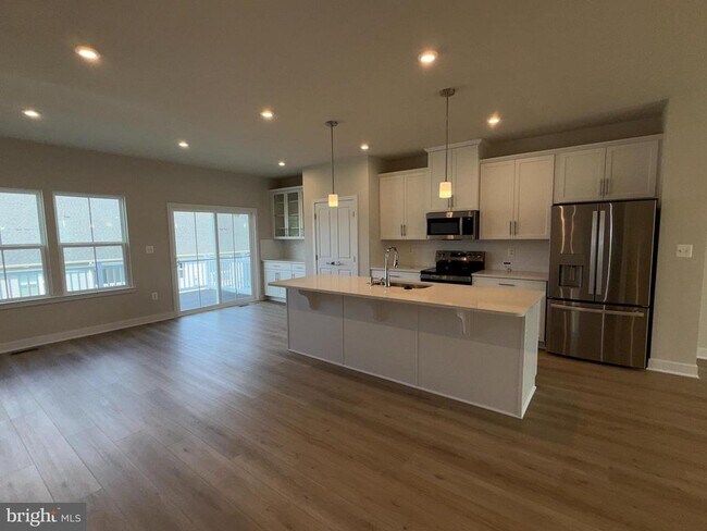 Photo - 9193 Edenderry Dr