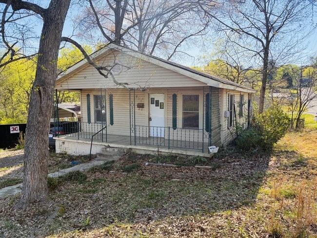 Photo - 838 N 34th St