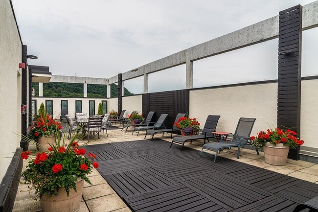 Photo - Stanley Tower Apartments