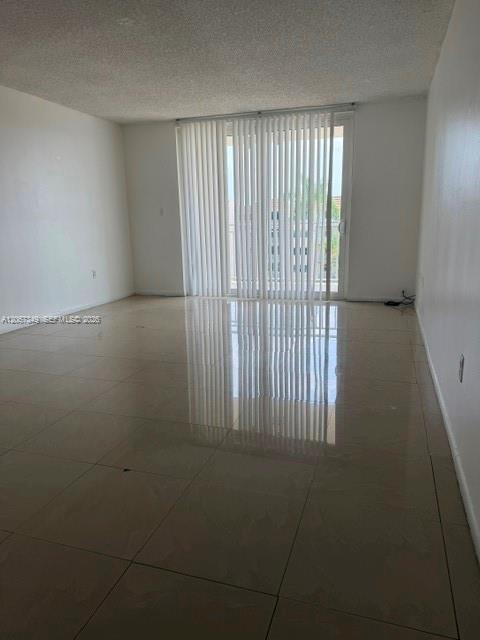 Photo - 6960 Miami Gardens Dr Unit 2-521