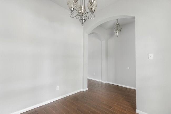 Photo - 21915 Saragosa Pond Ln