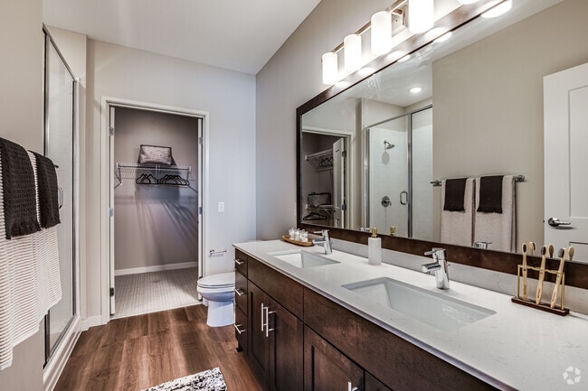 2HAB, 2BA - 1168SF - Aspen - Cuarto de baño 1