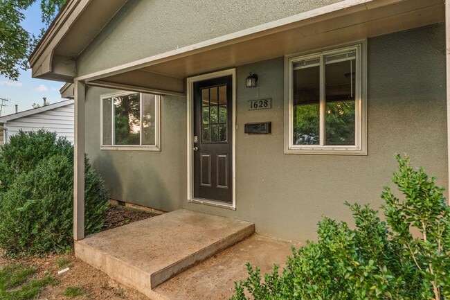 Photo - 1628 N Marlan Ave