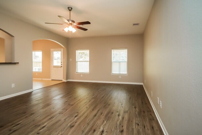21235 Slate Bend Dr