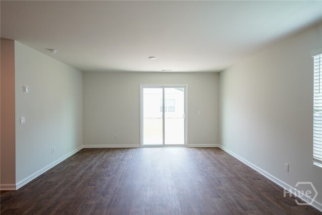 Building Photo - 139 Painted Lady Lp Rental