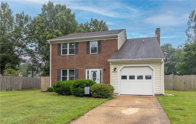 Building Photo - On a cul-de-sac in this desired neighborho... Rental