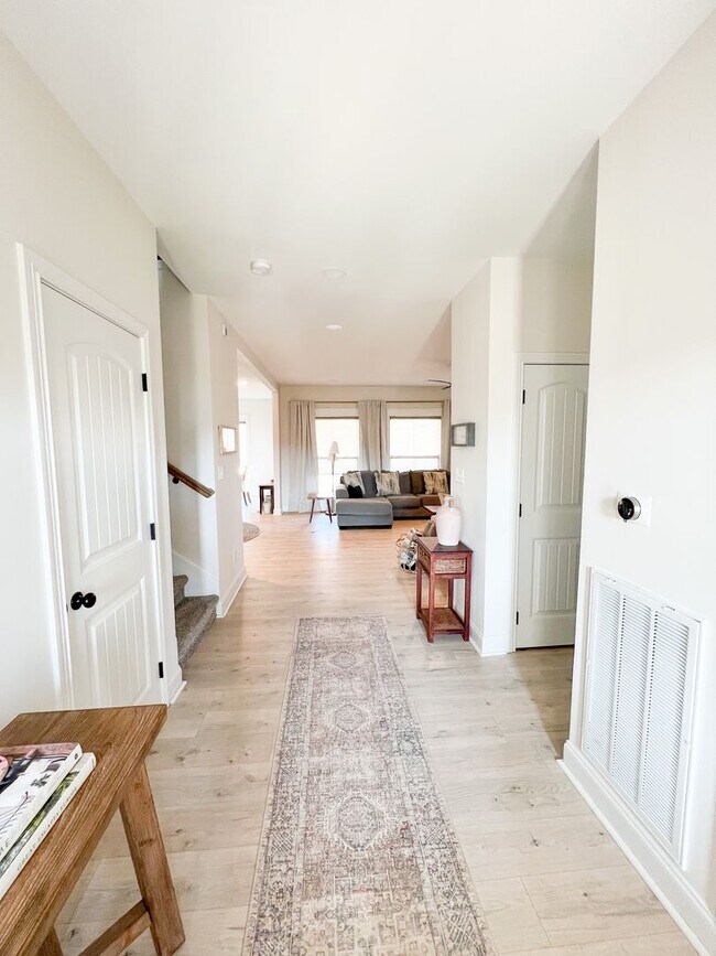 Photo - 4 Bedroom 3 1/2 Bathroom Home!!!