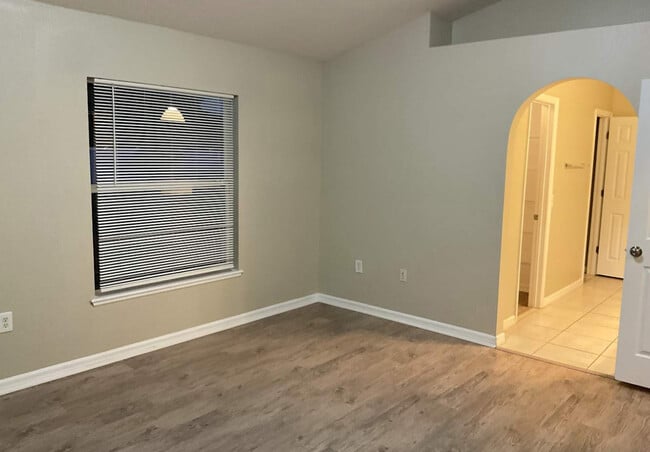 Photo - 9737 S 53rd Ave