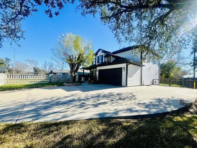 Photo - 6641 Midfield Dr