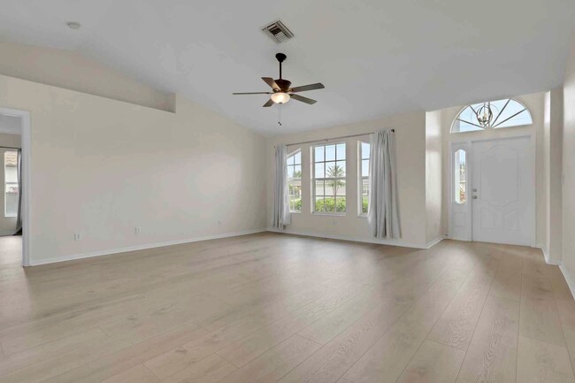 Photo - 2124 NW 18th Ave
