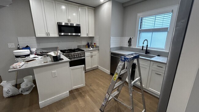 Photo - 12 Reedsdale St