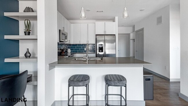 Photo - 3706 Goodwin Ave Unit 243