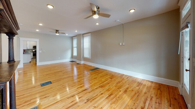 Photo - 414-416 E. Whittier St