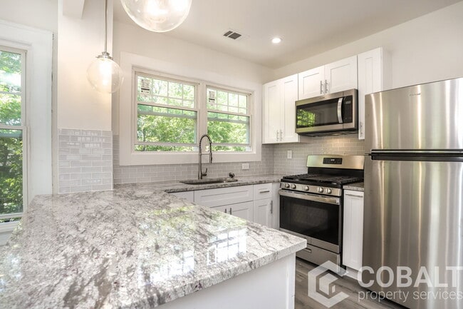 Photo - 678 Moreland Ave NE Unit 8